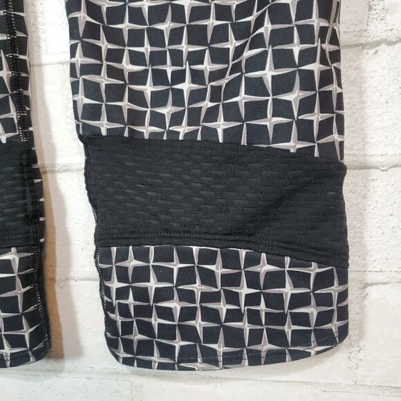 Under Armour black and white leggings - Picture 5 of 13